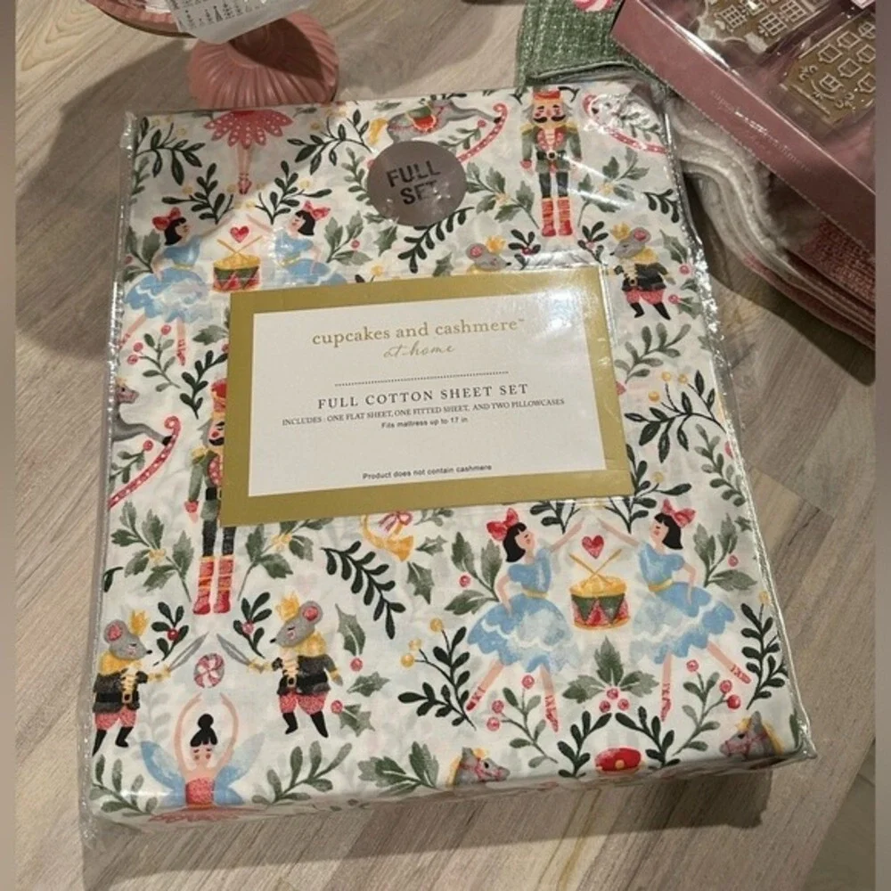 Cupcakes‎ And Cashmere Christmas Full Cotton Sheet Set
